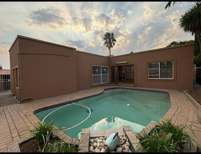 4 BEDROOM HOUSE FOR SALE IN DALPARK